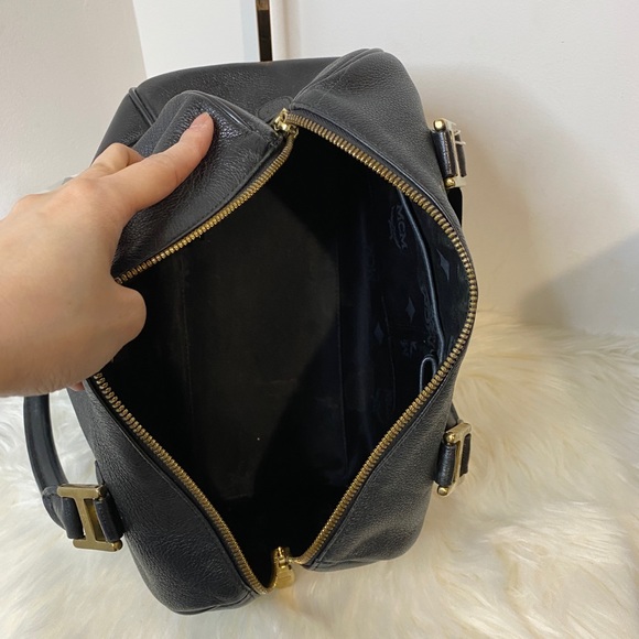 Authentic Mcm leather - Picture 5 of 6